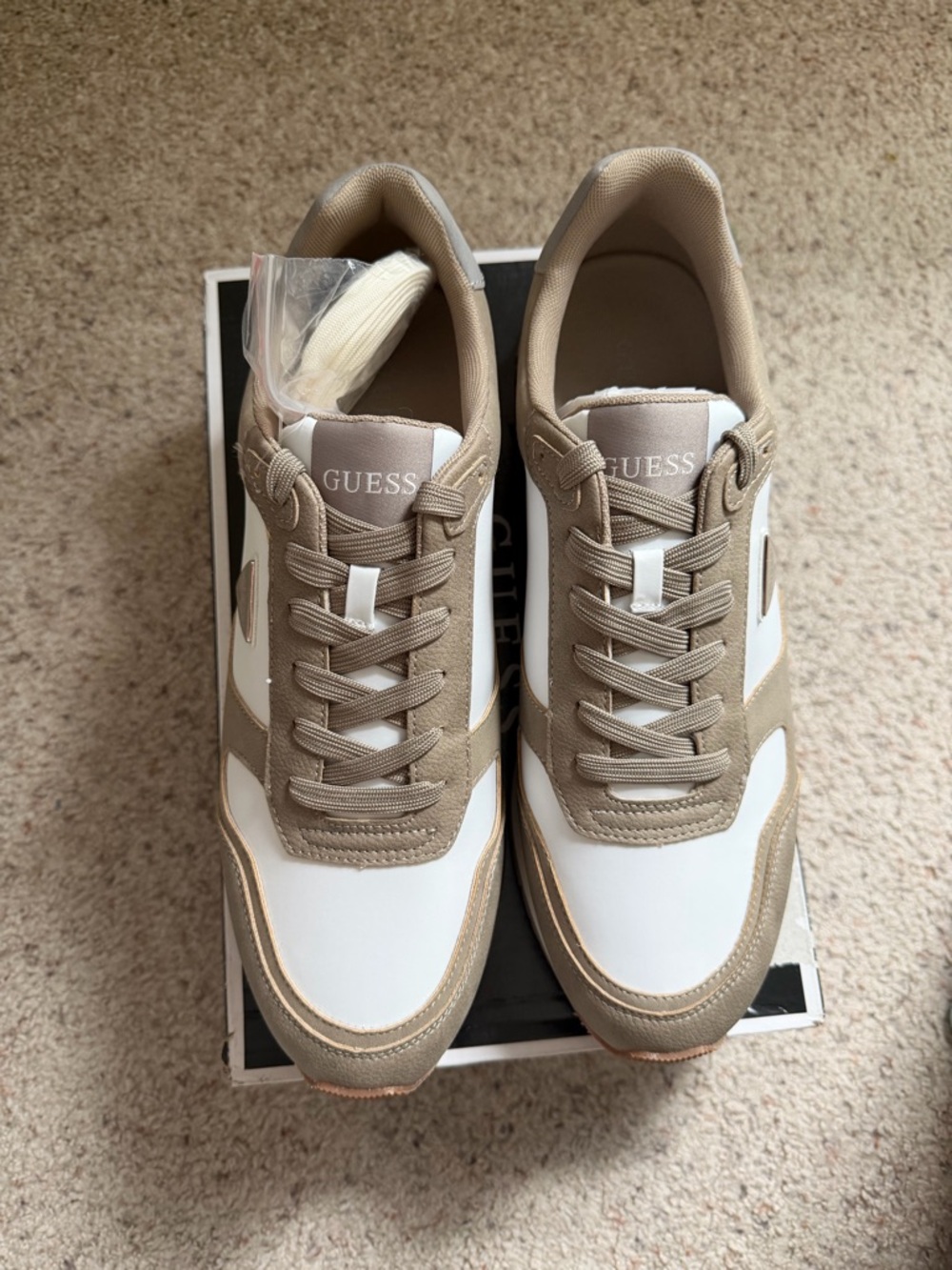 GUESS Asteli Sneakers Men’s Size 13 Taupe Beige White Casual Lace-Up Low Top